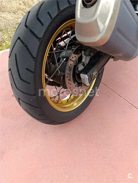 Suzuki V-Strom 650 XT – Vista 4