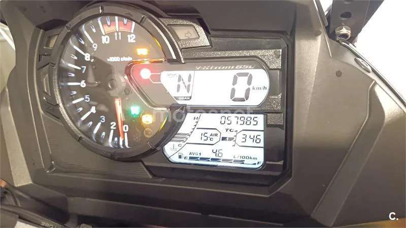 Suzuki V-Strom 650 XT – Vista 6
