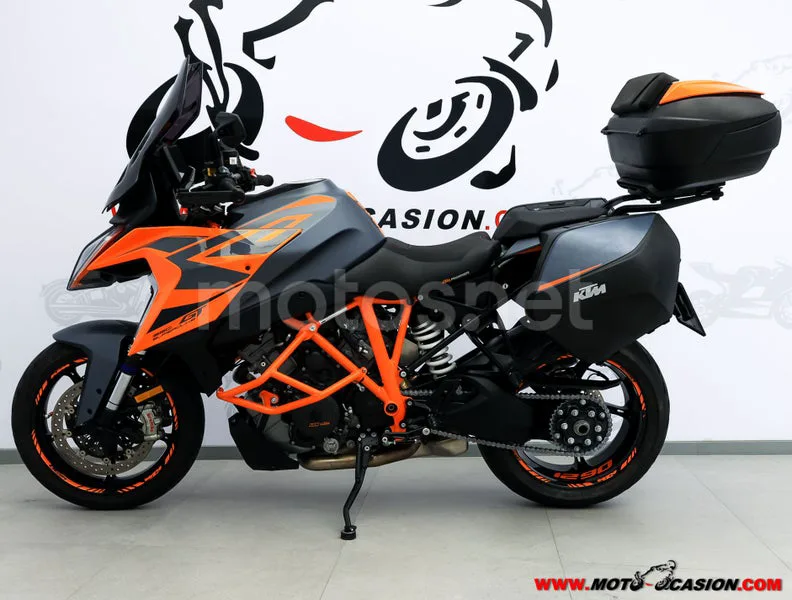 KTM 1290 Super Duke GT – Vista 7