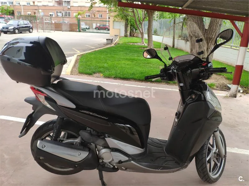 Honda SH 300i – Vista 2