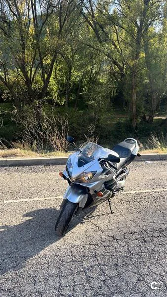 Honda CBR 600F – Vista 2