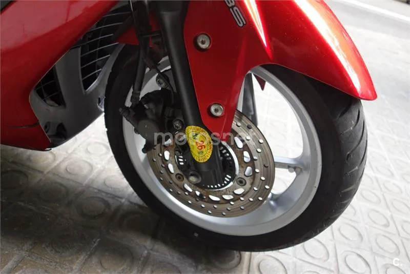 Yamaha NMAX – Vista 12