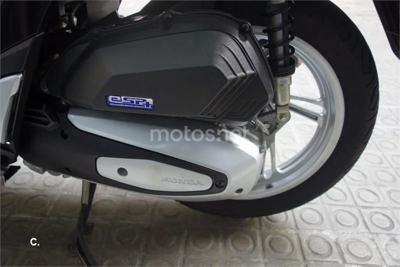 Honda SH 125i – Vista 12