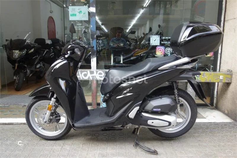 Honda SH 125i – Vista 3