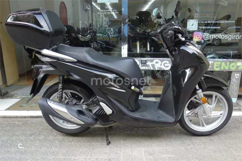 Honda SH 125i – Vista 4