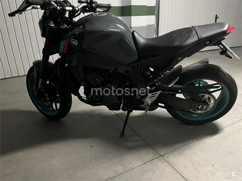 Yamaha MT-09 – Vista 2