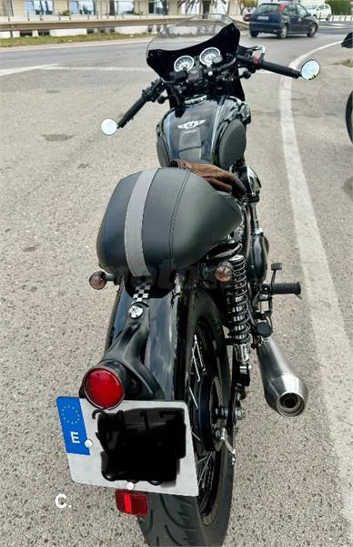 Kawasaki W 800 – Vista 6