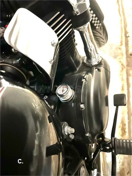 Kawasaki W 800 – Vista 9