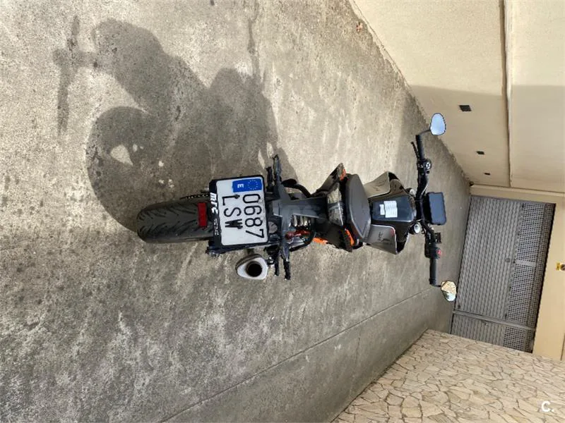 KTM 125 – Vista 2