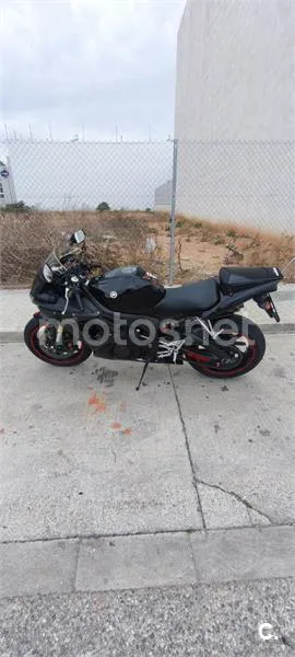Yamaha R6 – Vista 11