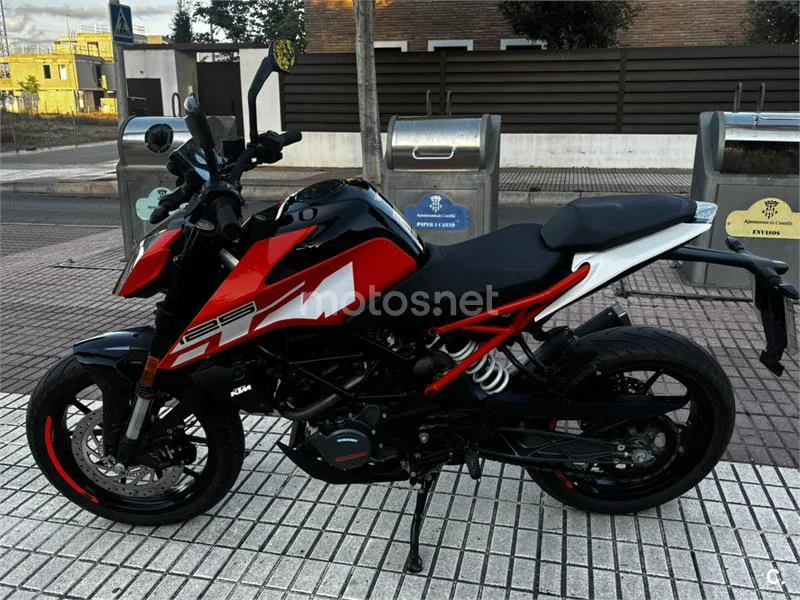 KTM 125 – Vista 2