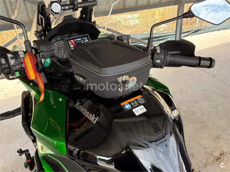 Kawasaki Versys 1100 - Vista 14