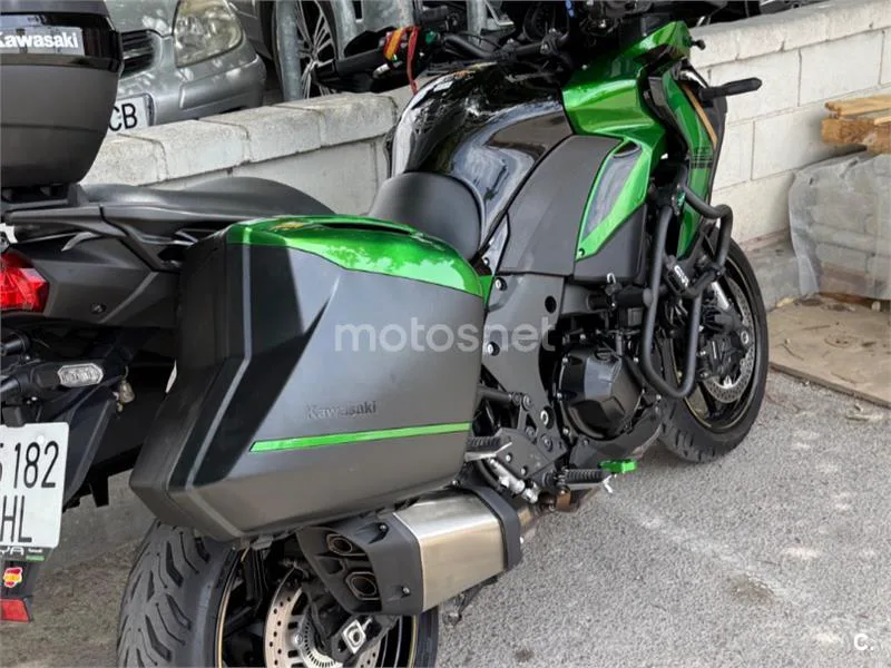 Kawasaki Versys 1100 - Vista 3