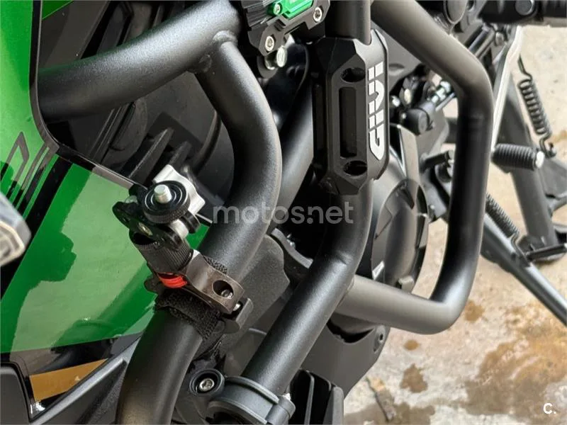 Kawasaki Versys 1100 - Vista 25