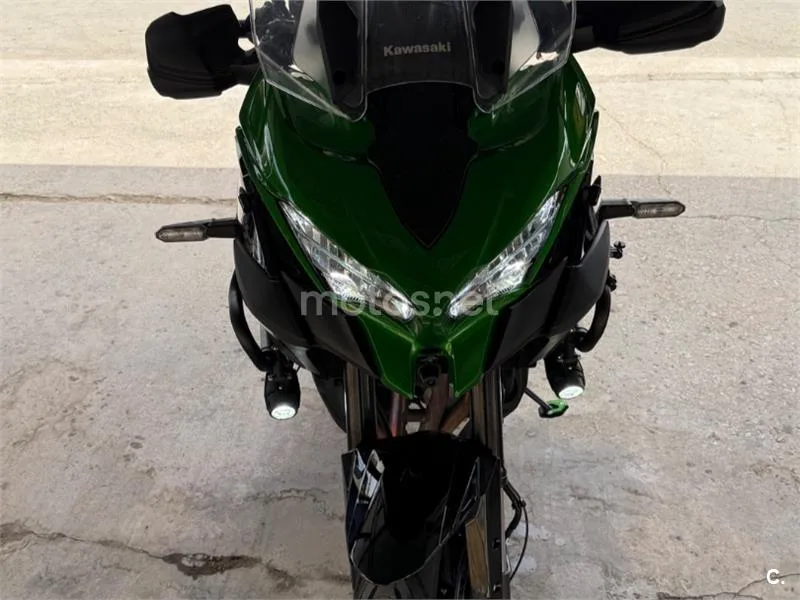 Kawasaki Versys 1100 - Vista 8