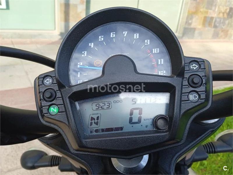 Kawasaki Vulcan S – Vista 3
