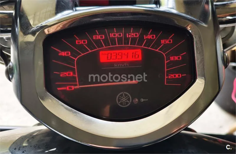Yamaha XVS 1300A Midnight Star – Vista 3