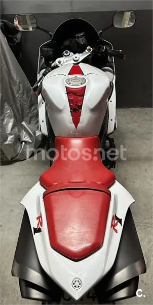 Yamaha R1 – Vista 6