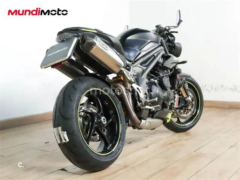Triumph Speed Triple – Vista 3