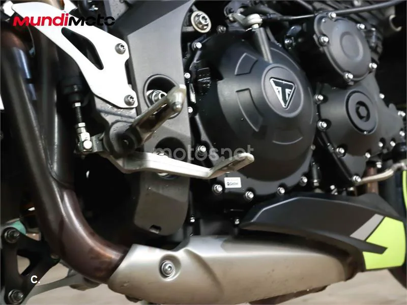 Triumph Speed Triple – Vista 4