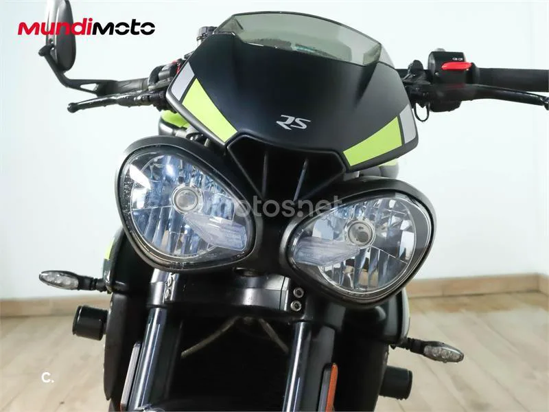 Triumph Speed Triple – Vista 5