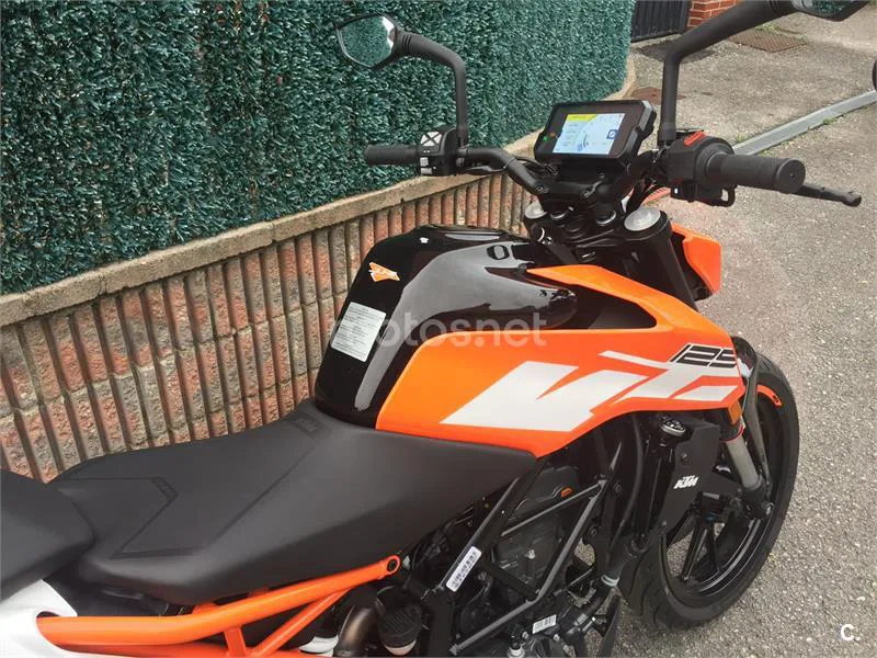 KTM 125 – Vista 4
