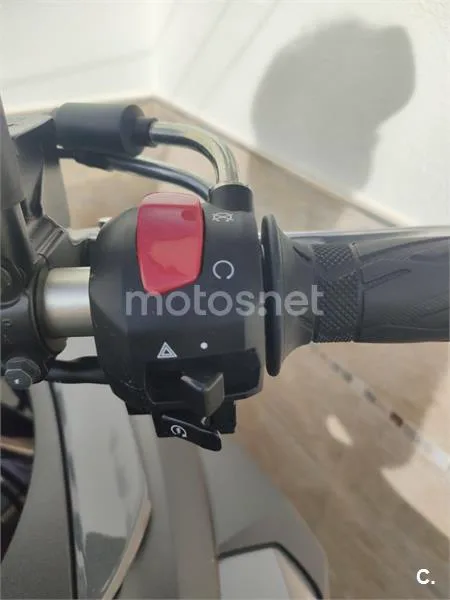 Suzuki V-Strom 650 – Vista 9