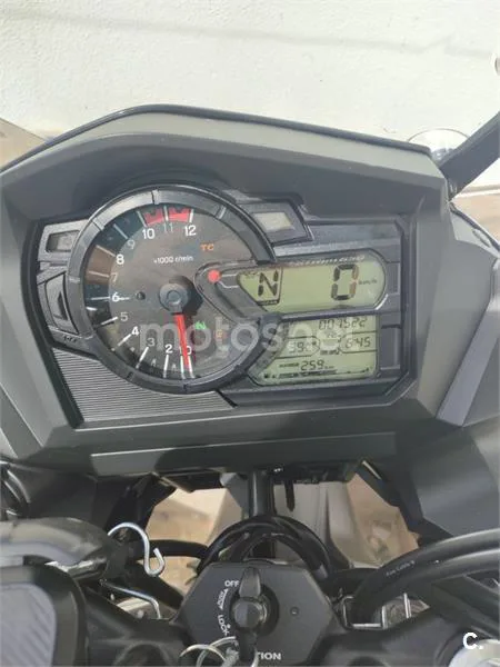 Suzuki V-Strom 650 – Vista 10