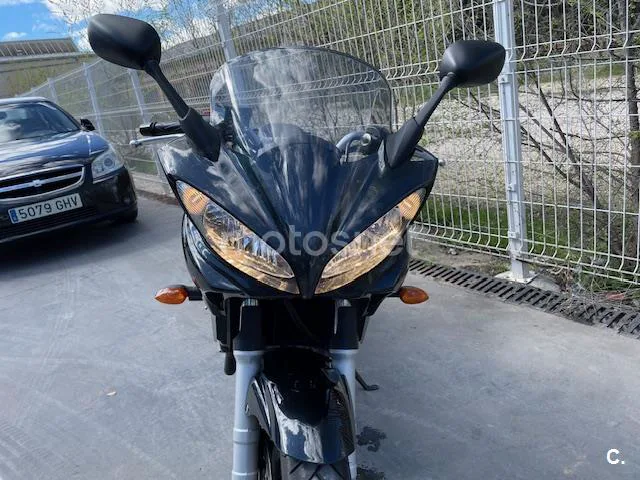 Yamaha FZ6 S – Vista 8