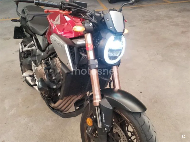 Honda CB650R - Vista 14