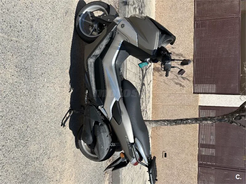 Yamaha NMAX – Vista 3