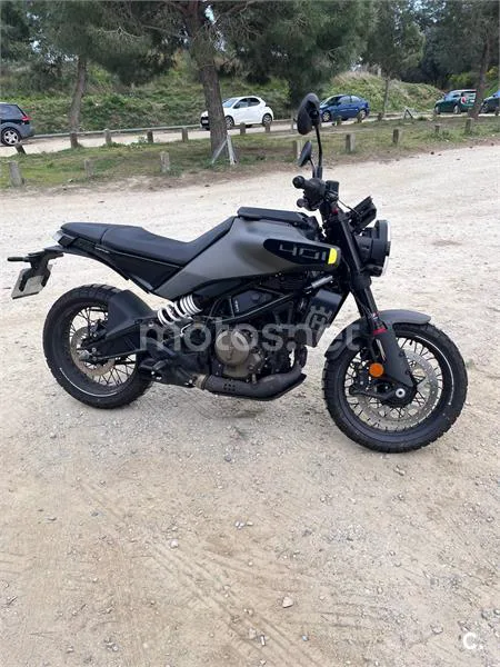 Husqvarna Svartpilen 401 – Vista 3