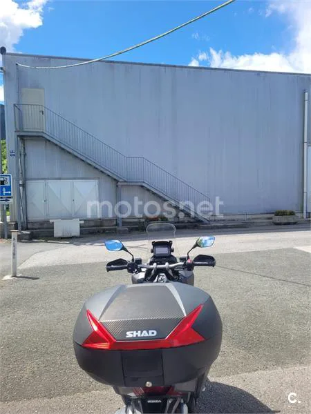 Honda ADV 350 – Vista 3