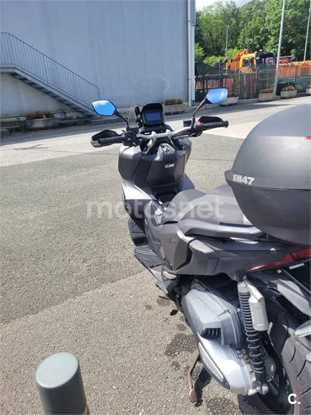 Honda ADV 350 – Vista 8
