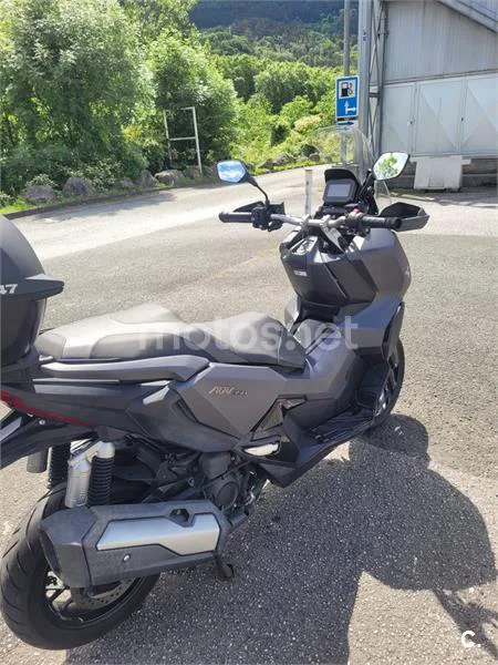 Honda ADV 350 – Vista 9