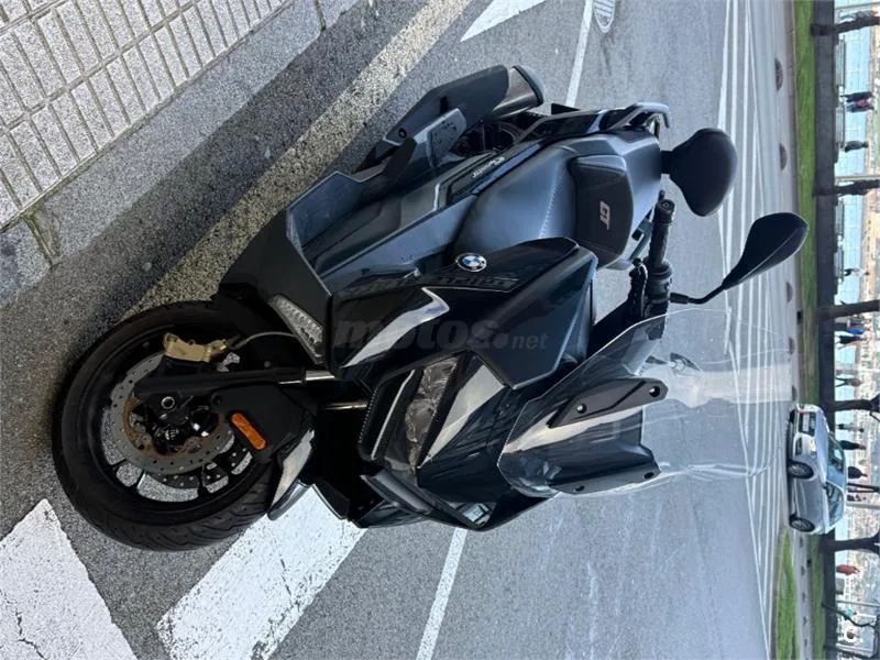 BMW C 400 GT – Vista 7