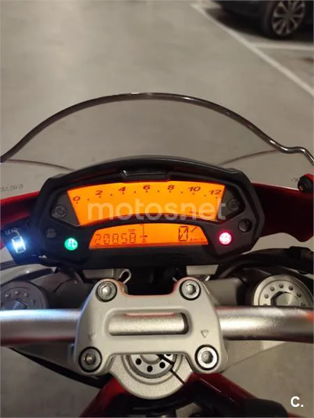 Ducati Monster 696 – Vista 4