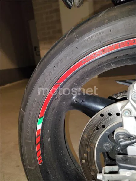Ducati Monster 696 – Vista 10