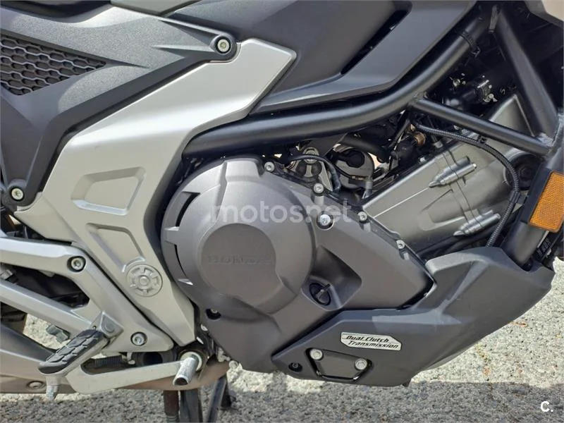 Honda NC 750 X – Vista 4