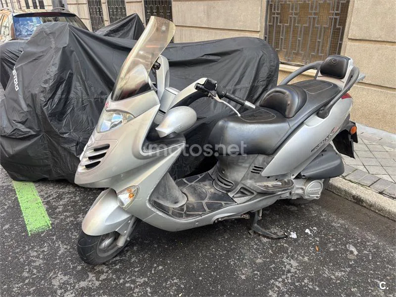 Kymco Grand Dink 125 – Vista 2