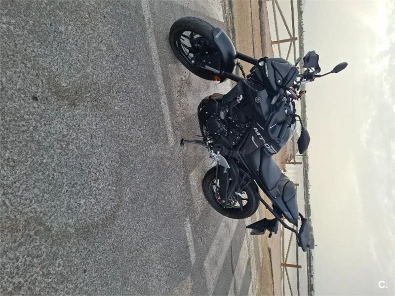 Yamaha MT-03 – Vista 6