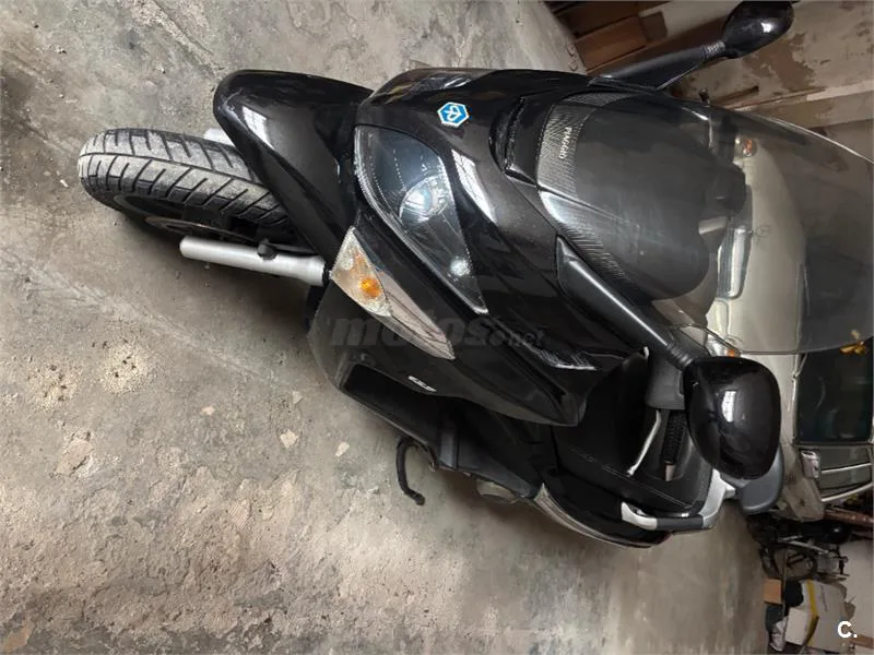 Piaggio X EVO 125 – Vista 2