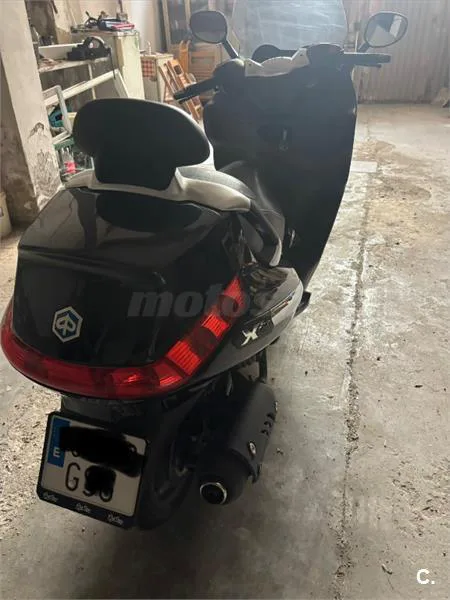 Piaggio X EVO 125 – Vista 4
