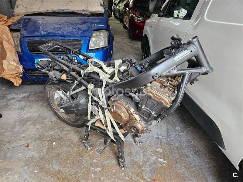 Honda CB 650 R – Vista 6