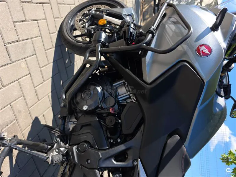 Honda NT1100 – Vista 7