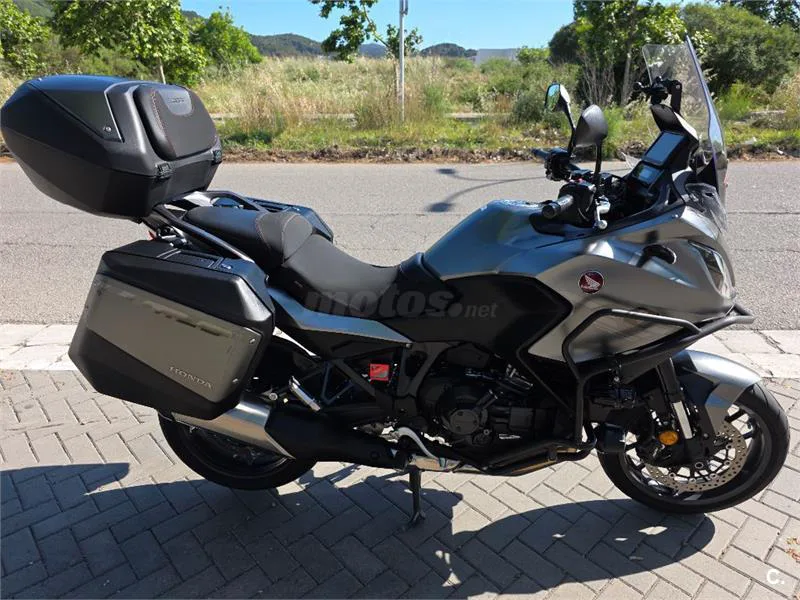 Honda NT1100 – Vista 9