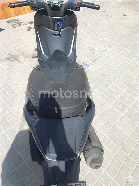 Piaggio Beverly 300 – Vista 10