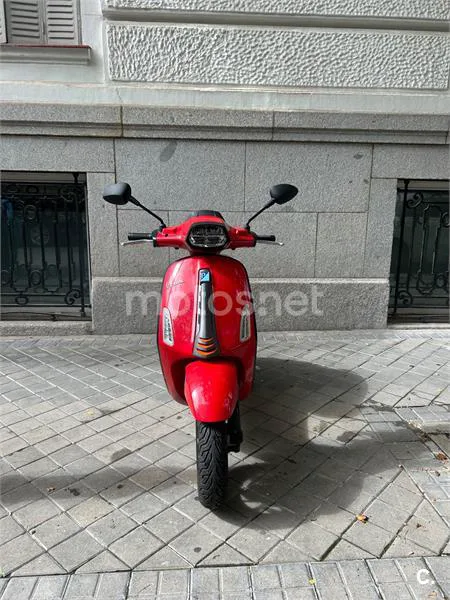Vespa Sprint 125 S – Vista 3