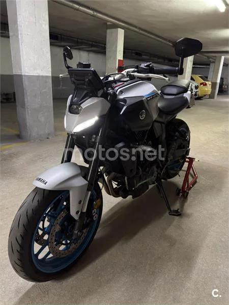 Yamaha MT-07 – Vista 5
