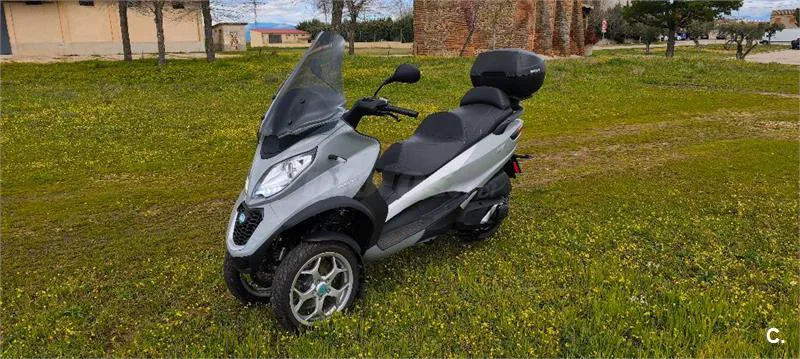 Piaggio MP3 – Vista 2